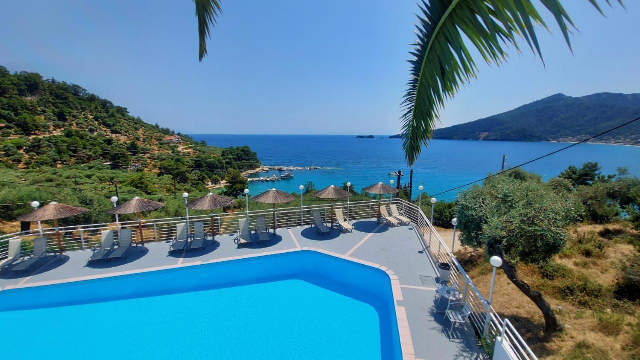 Dionysos Hotel Skala Potamia  Buitenkant foto