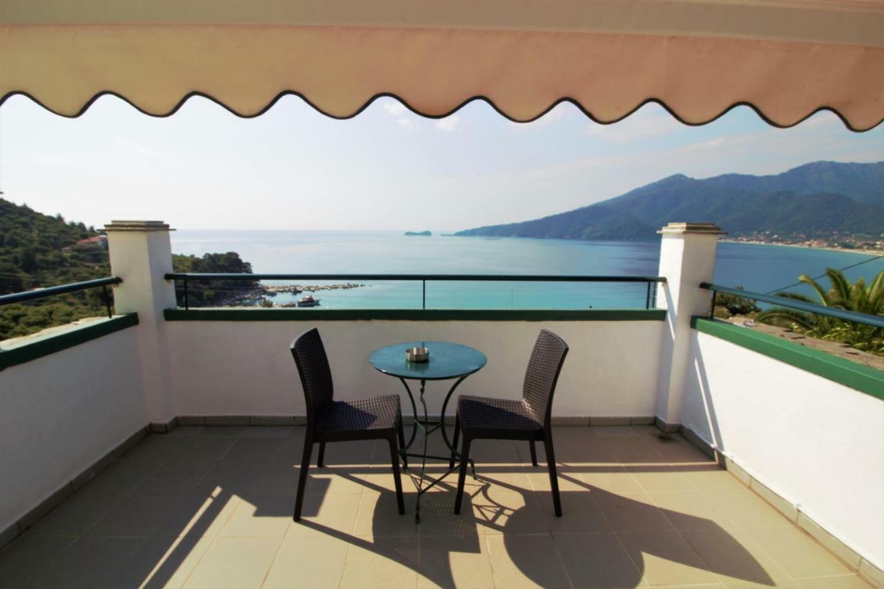 Dionysos Hotel Skala Potamia  Buitenkant foto