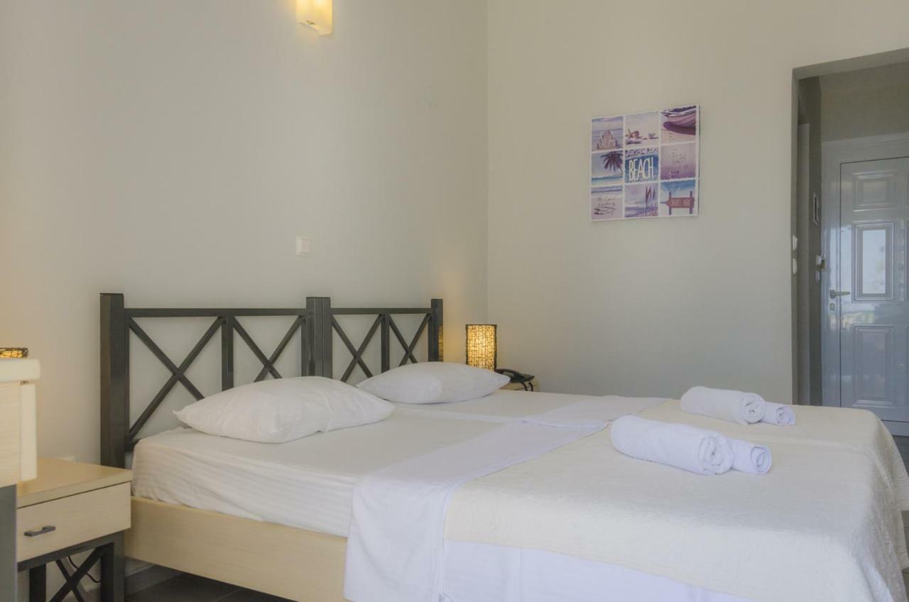 Dionysos Hotel Skala Potamia  Buitenkant foto