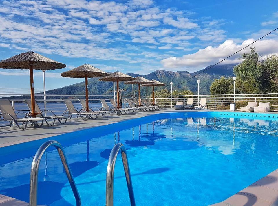 Dionysos Hotel Skala Potamia  Buitenkant foto