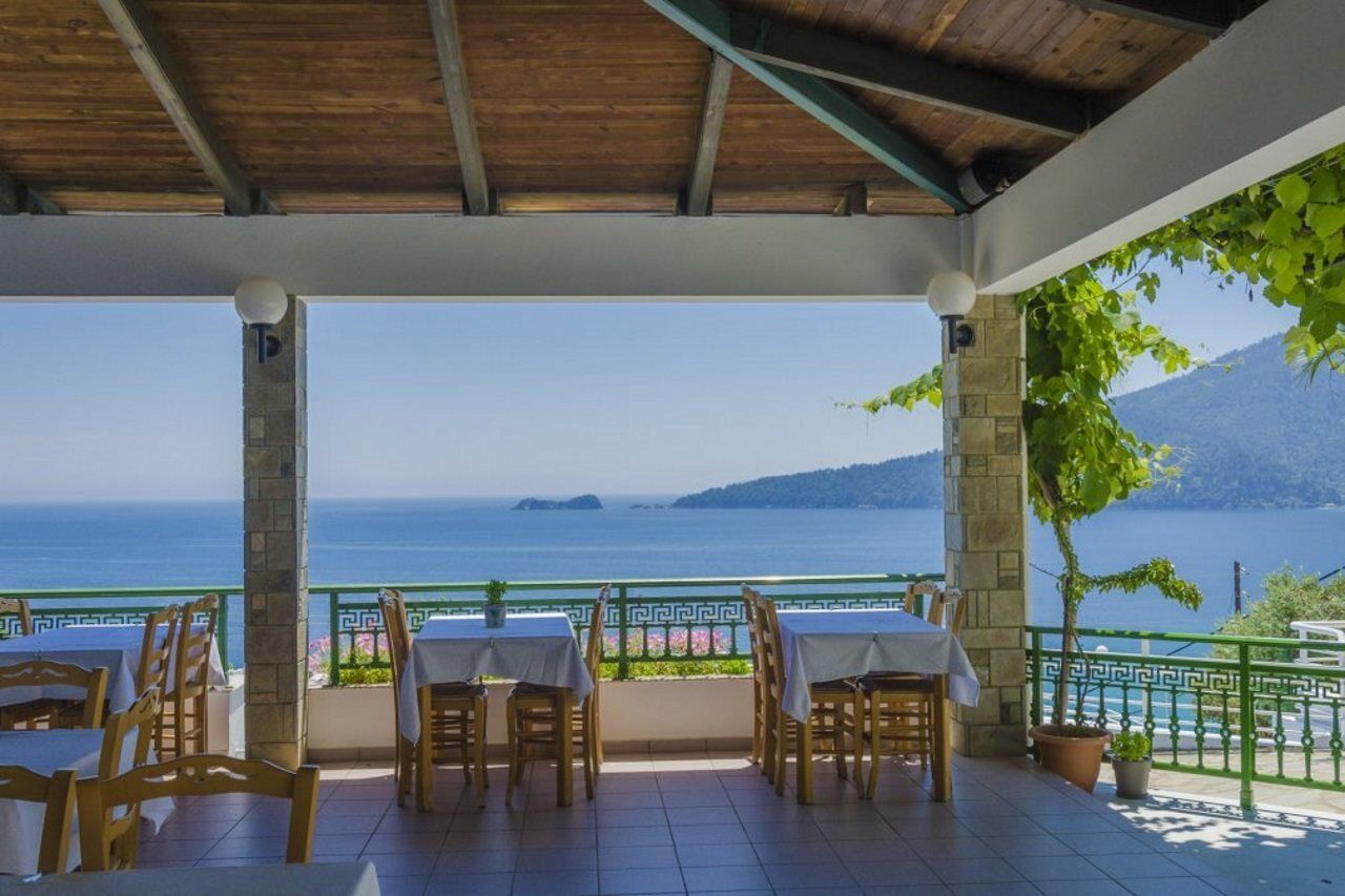 Dionysos Hotel Skala Potamia  Buitenkant foto
